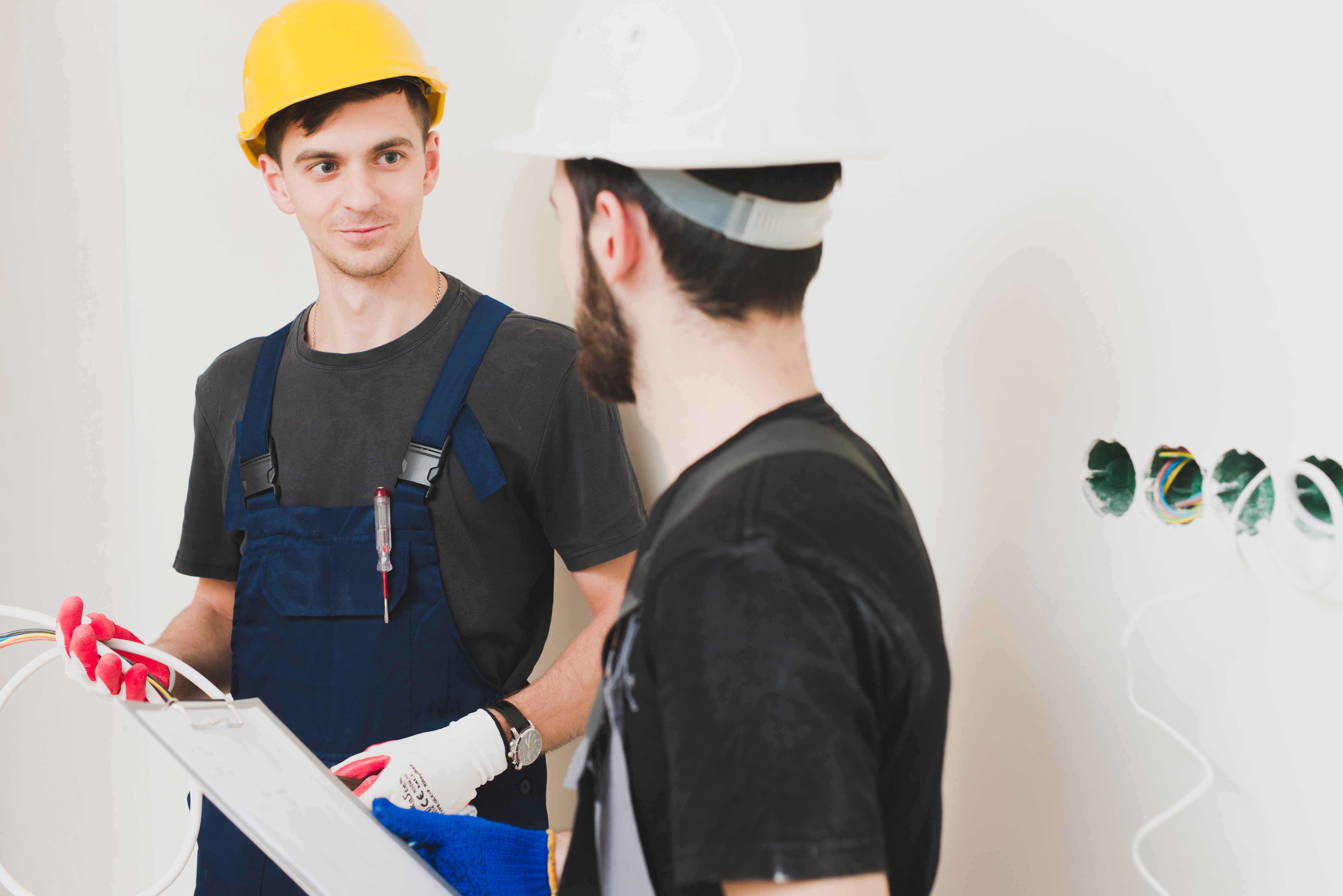 A Comprehensive Electrician Training Course"